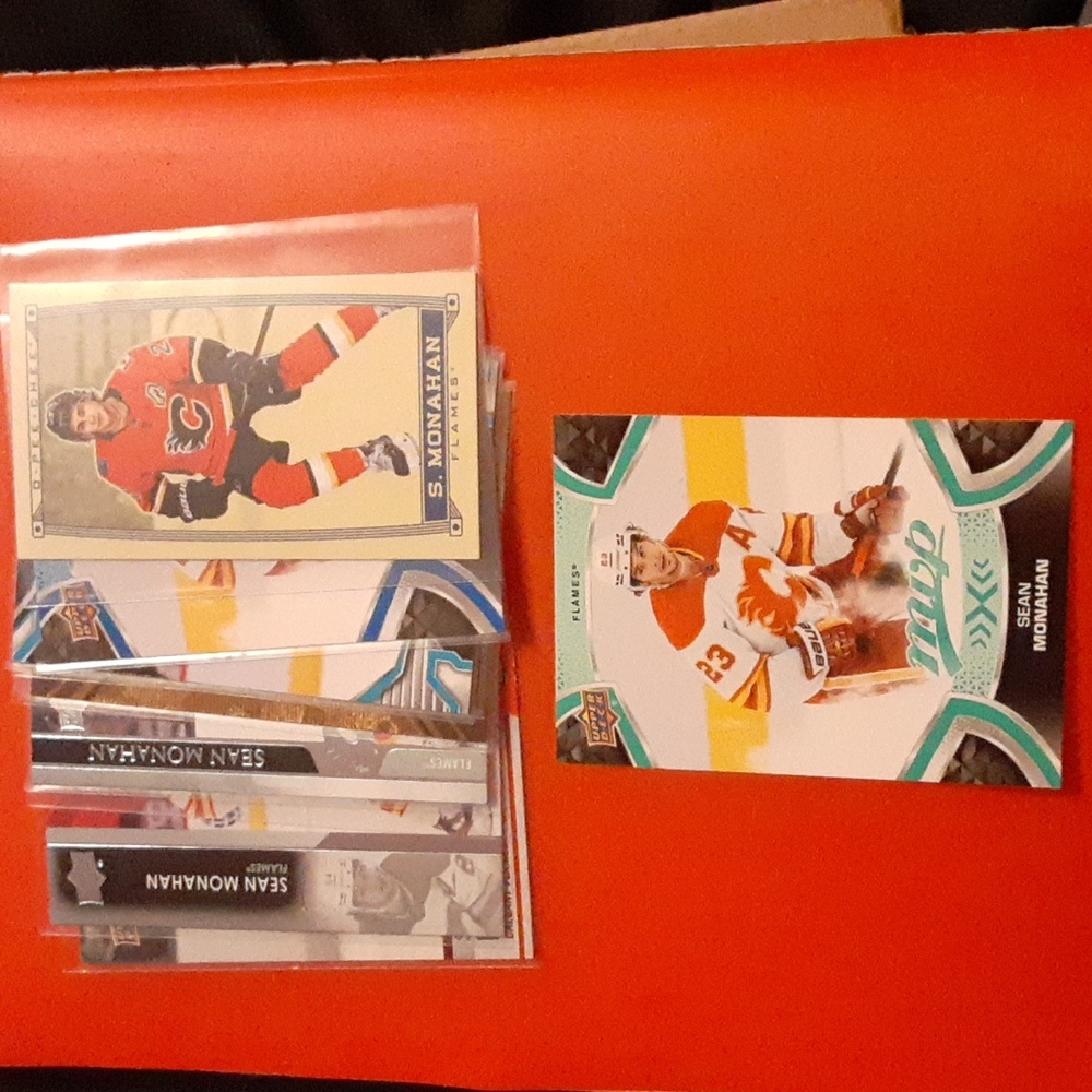 Sean Monahan Calgary Flames NHL Hockey Trading Cards & Sticker X 11 - Picture 10 of 16